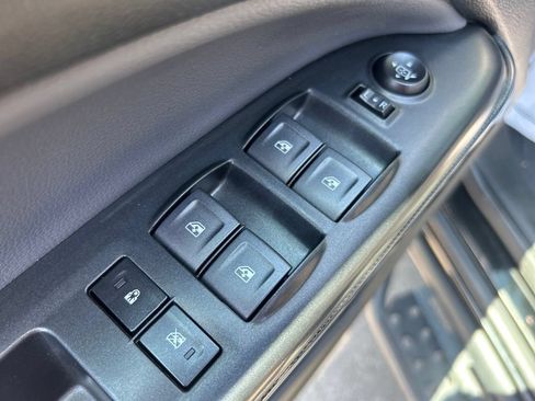 Used 2022 Chevrolet Colorado Z71 AWD/4WD image 23
