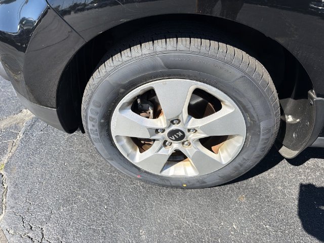 Used 2017 Kia Soul FWD image 17