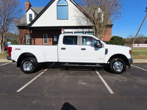 Used 2022 Ford F350 XL w/ STX Appearance Package image 10