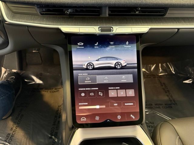 Used 2024 Lucid Air Touring AWD/4WD image 15