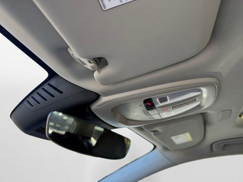 Used 2024 Volvo XC60 B5 Plus image 27