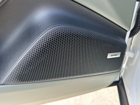 Used 2025 Porsche Macan 4S Electric image 21