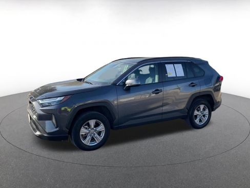 Used 2025 Toyota RAV4 XLE w/ Convenience Package image 8