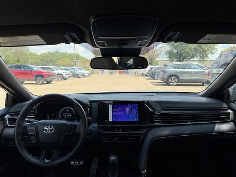 Used 2026 Toyota Camry SE FWD image 29