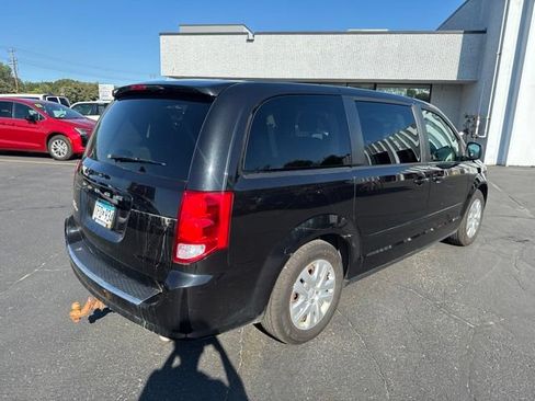 Used 2016 Dodge Grand Caravan SE w/ Quick Order Package 29E SE FWD image 10