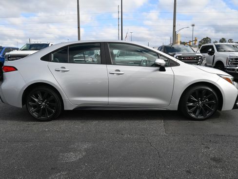 Used 2024 Toyota Corolla SE image 11