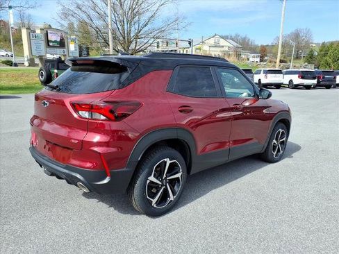 Used 2023 Chevrolet TrailBlazer RS w/ Convenience Package image 5