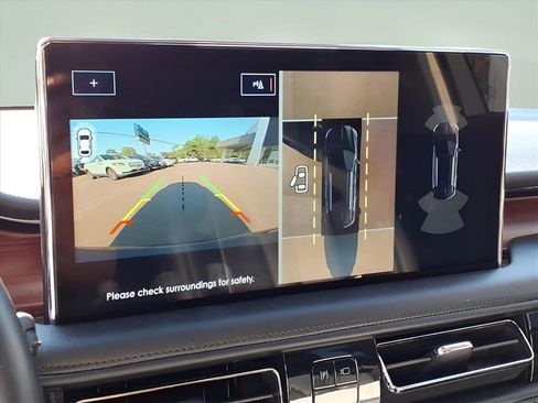 Certified 2021 Lincoln Nautilus Reserve w/ Equipment Group 201A image 10