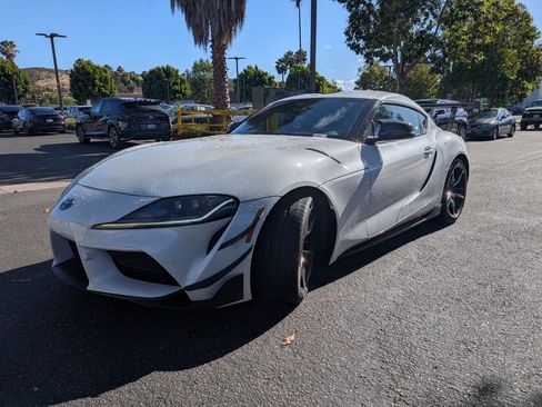 Used 2021 Toyota Supra Premium w/ Driver Assist Package RWD image 4