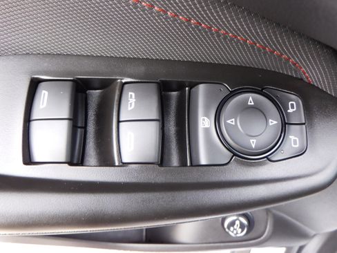 Used 2024 Chevrolet TrailBlazer RS w/ Convenience Package image 14