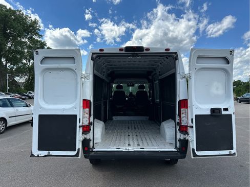 Used 2023 RAM ProMaster 2500 FWD image 17