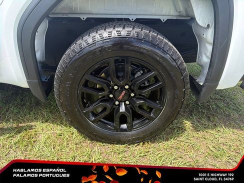Used 2026 GMC Sierra 1500 Elevation w/ Elevation Select Package RWD image 11