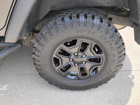 Used 2018 Jeep Wrangler Unlimited Sport AWD/4WD image 28