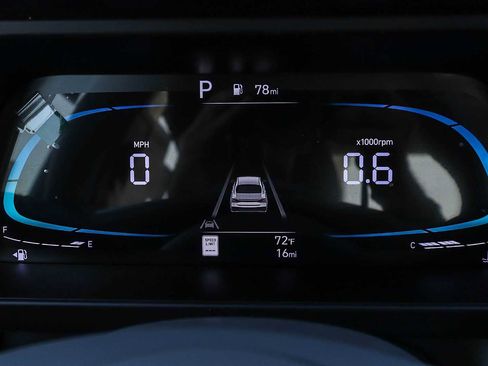 New 2026 Hyundai Elantra SEL Sport FWD image 48