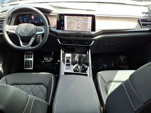 New 2026 Volkswagen Atlas SEL Premium R-Line image 17