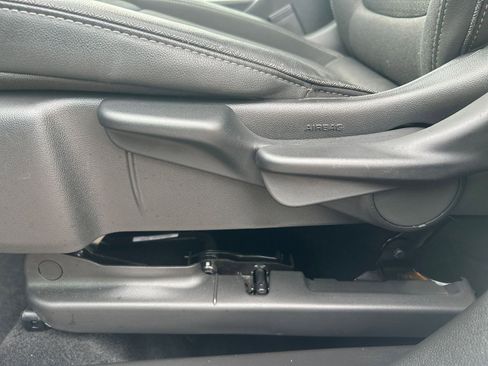 Used 2025 Buick Encore GX Preferred image 22