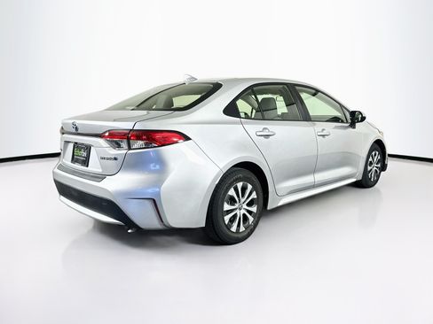 Used 2022 Toyota Corolla LE w/ Carpet Mat Package (TMS) FWD image 9