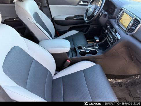 Used 2017 Kia Sportage SX image 12