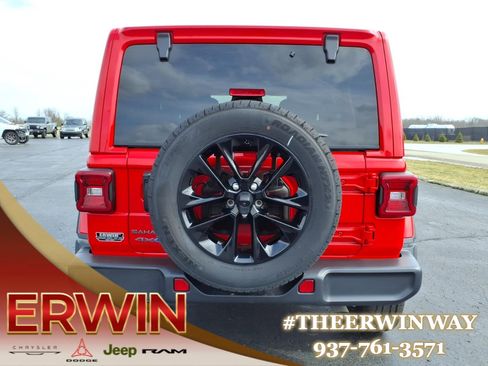 Certified 2025 Jeep Wrangler Unlimited Sahara image 6