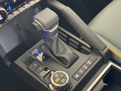 New 2025 Toyota Tacoma Trailhunter image 19