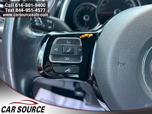 Used 2015 Volkswagen Beetle R-Line FWD image 12