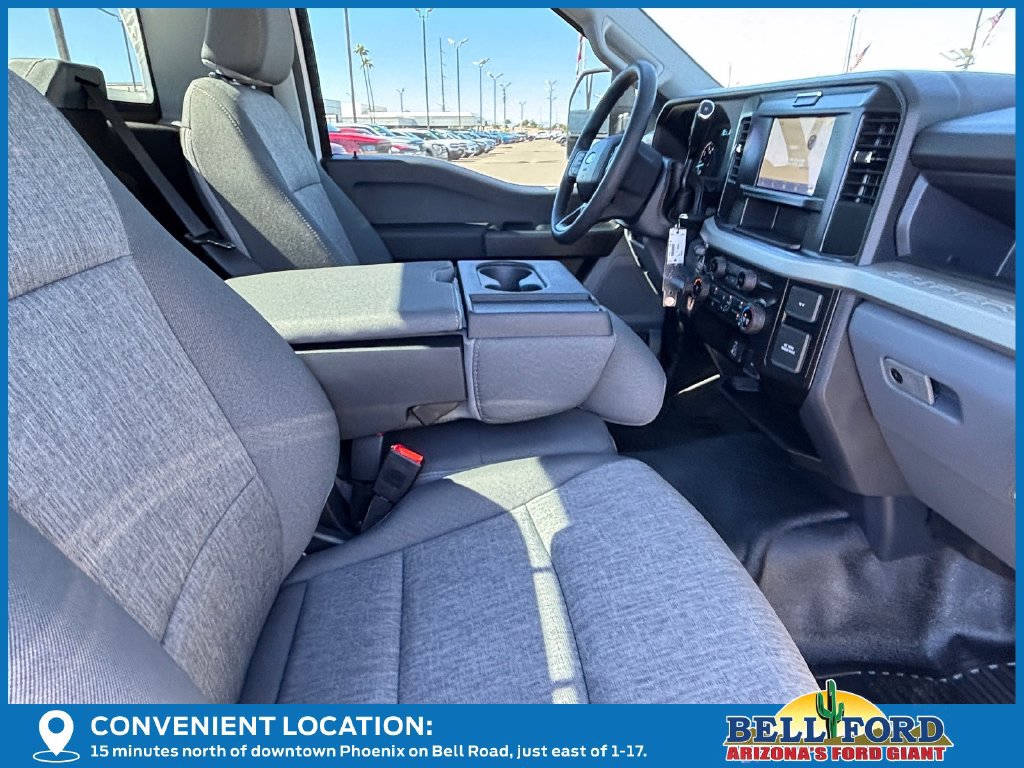 New 2027 Ford F250 XL w/ XL Chrome Package RWD image 9