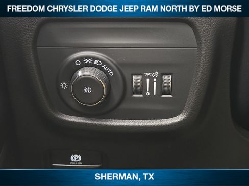 Used 2022 Jeep Grand Cherokee L Summit w/ Advanced Protech Group IV AWD/4WD image 16