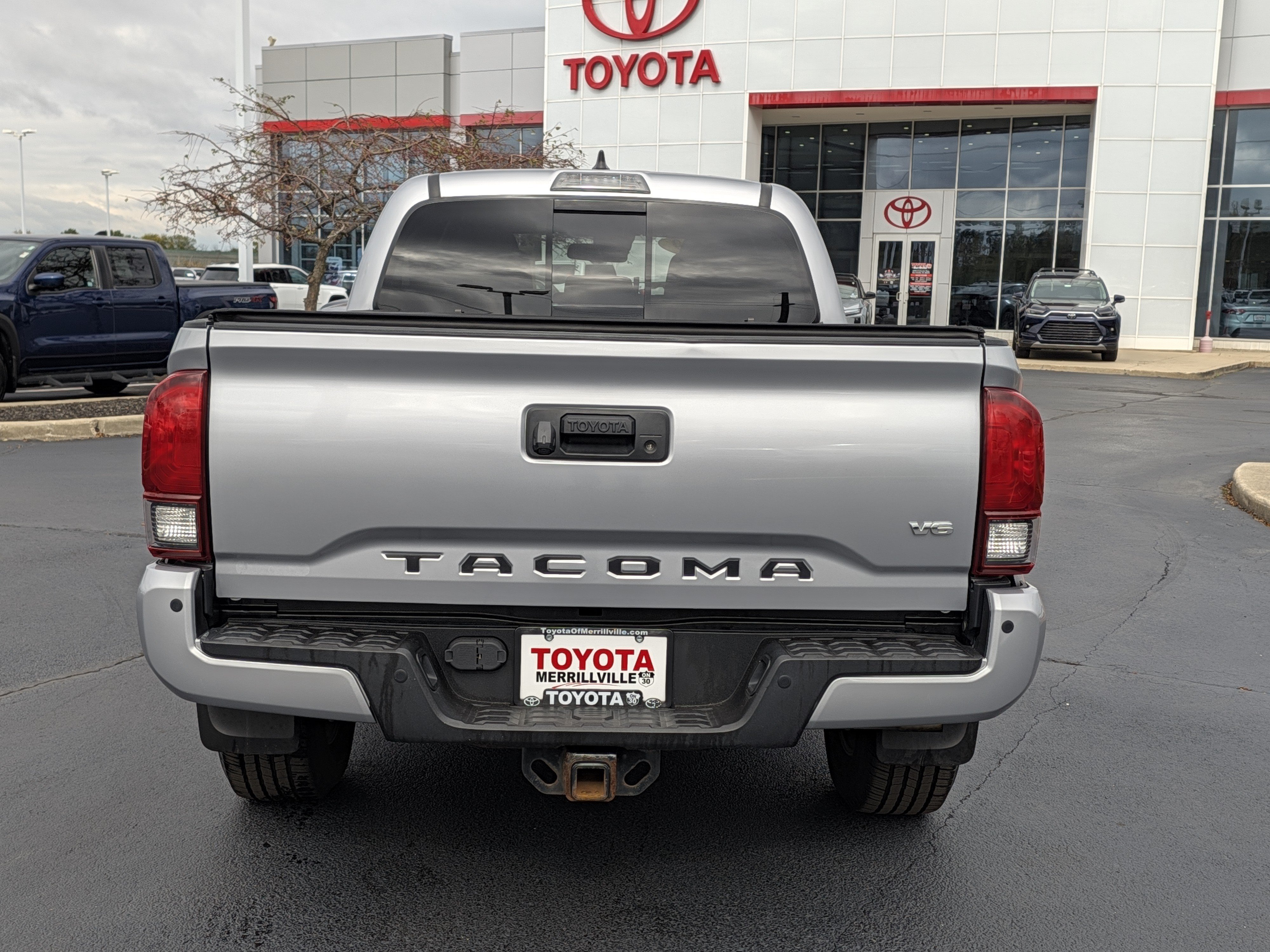 Used 2019 Toyota Tacoma TRD Sport w/ Technology Package AWD/4WD image 7
