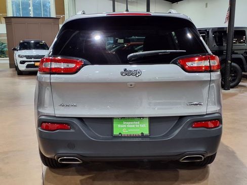 Certified 2016 Jeep Cherokee Latitude w/ Cold Weather Group image 5