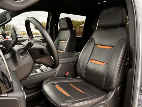 Used 2024 GMC Sierra 2500 AT4 w/ Technology Package image 28