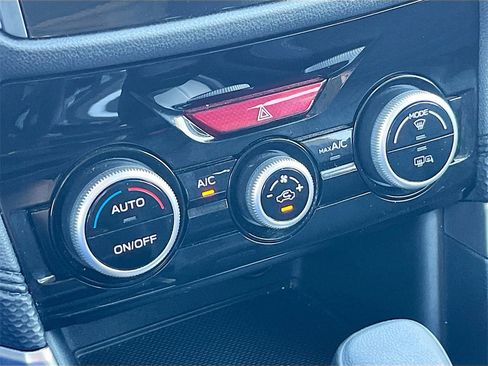 Used 2022 Subaru Forester Premium image 15