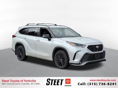 Used 2023 Toyota Highlander XSE