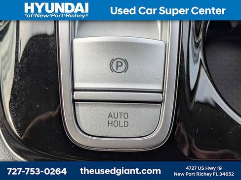 Certified 2024 Hyundai Tucson Limited AWD/4WD image 34