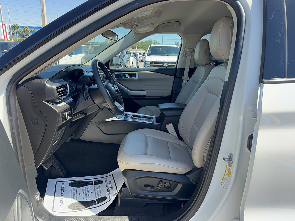 Certified 2023 Ford Explorer XLT w/ Equipment Group 202A RWD image 11