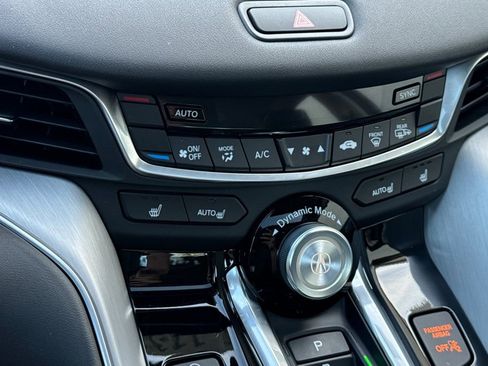 Certified 2025 Acura TLX w/ Technology Package image 26