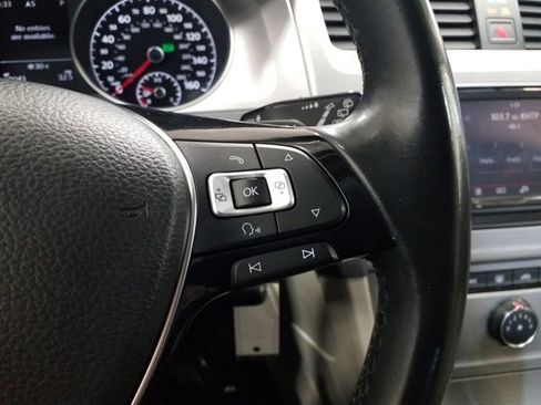 Used 2015 Volkswagen Golf TDI S image 6