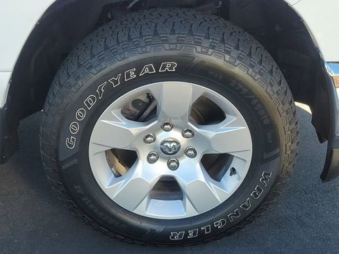 Certified 2019 RAM 1500 Big Horn image 5