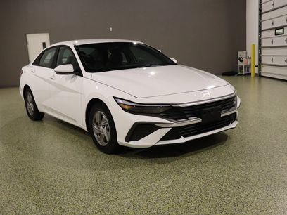 Used 2024 Hyundai Elantra SE