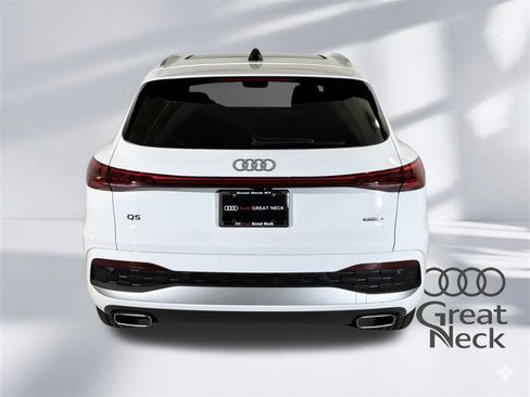 Used 2025 Audi Q5 Premium w/ Convenience Package image 21