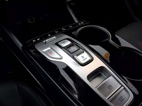 Certified 2023 Hyundai Tucson Limited w/ Cargo Package image 15