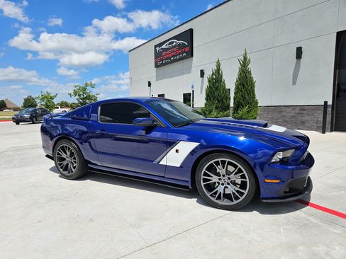 Used 2014 Ford Mustang GT Premium w/ GT Track Package RWD image 42