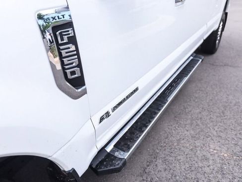 Used 2022 Ford F250 XLT w/ XLT Premium Package AWD/4WD image 17