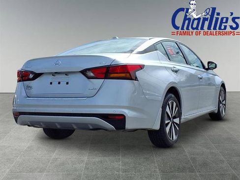 Certified 2022 Nissan Altima 2.5 SV image 4