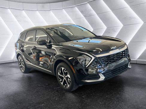 Used 2025 Kia Sportage EX image 1