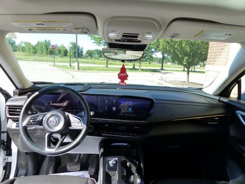 Used 2025 Buick Envision Avenir AWD/4WD image 47
