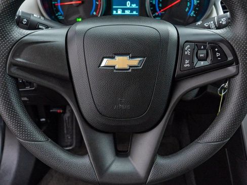 Used 2016 Chevrolet Cruze LS image 21