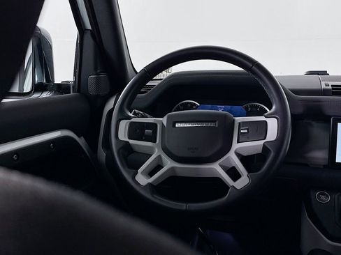 Used 2023 Land Rover Defender 110 image 11