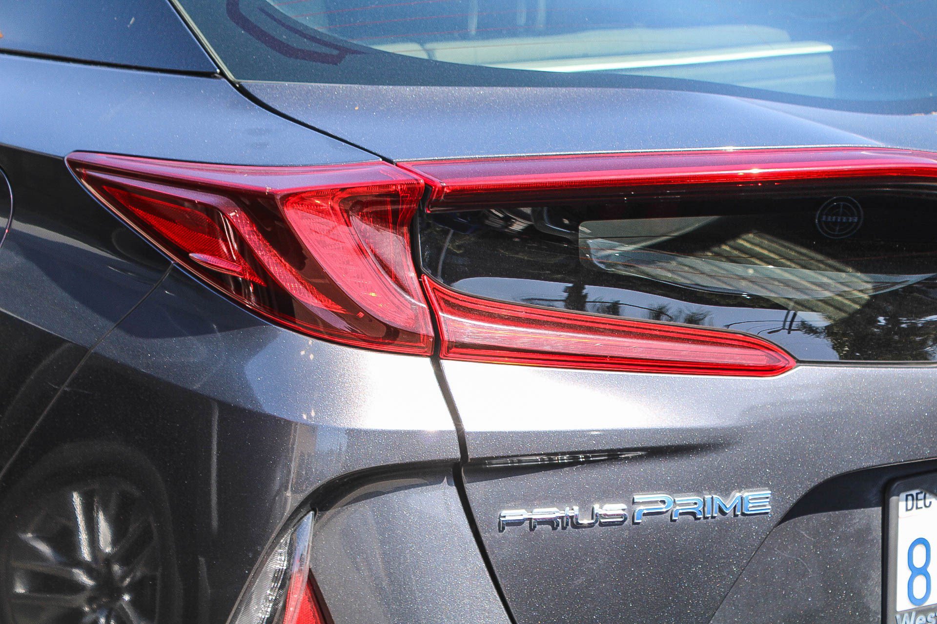 Used 2021 Toyota Prius Prime LE FWD image 9