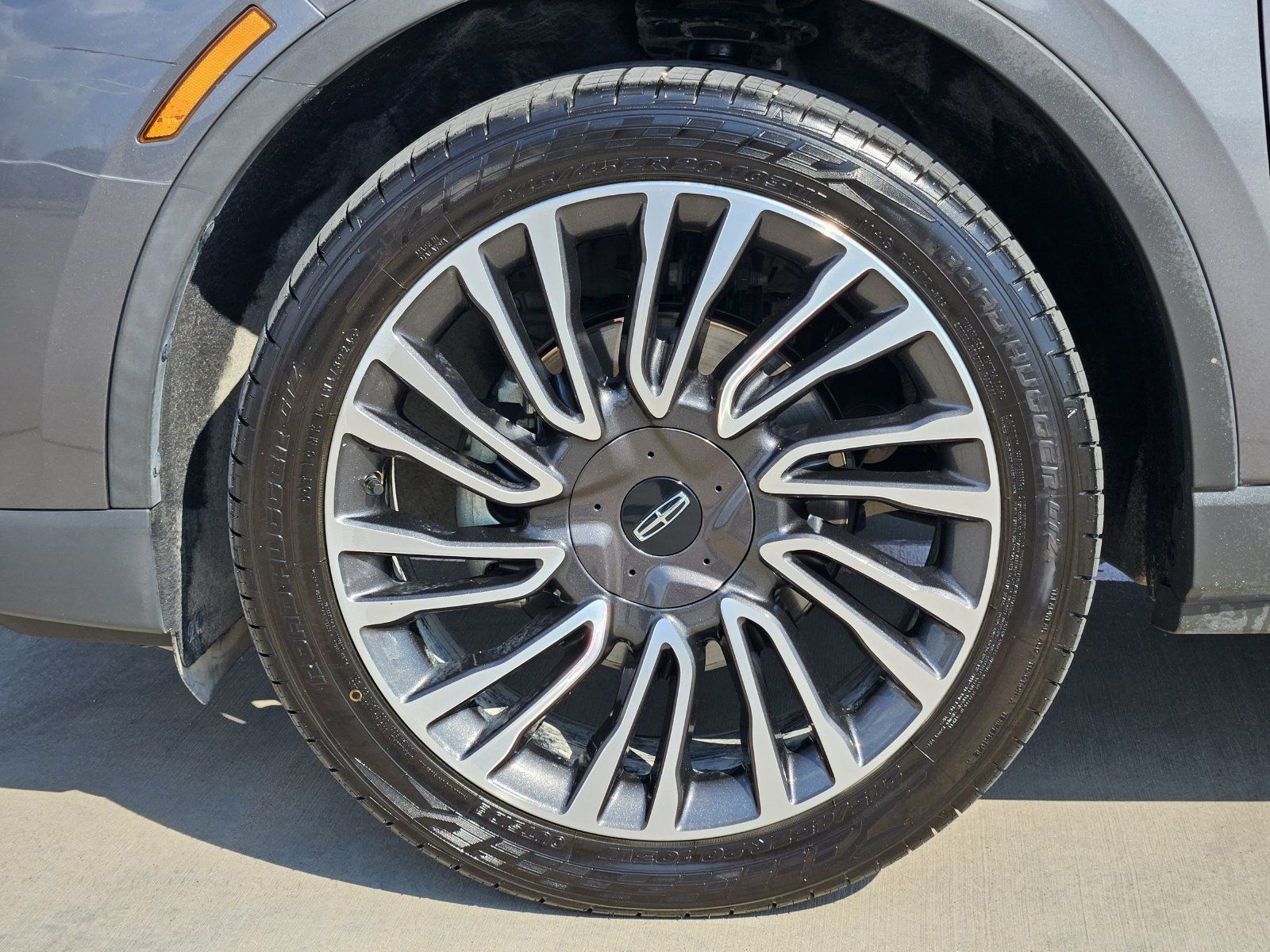 Used 2021 Lincoln Corsair Reserve FWD image 10