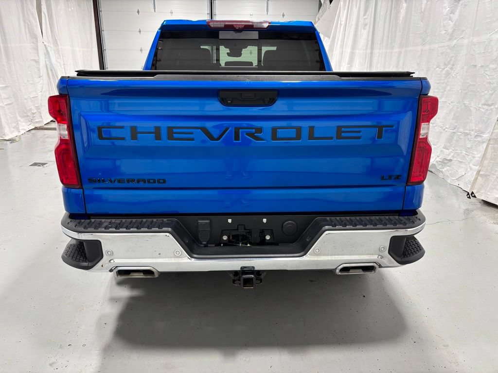 Used 2023 Chevrolet Silverado 1500 LTZ w/ LTZ Premium Package AWD/4WD image 6